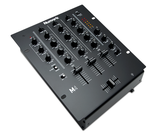 Трехканальный микшерный пульт NUMARK M4