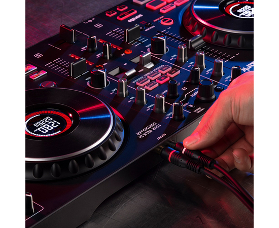 DJ контроллер NUMARK MIXTRACK PLATINUM FX