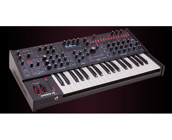 Аналоговый синтезатор Sequential (Dave Smith Instruments) Pro 3