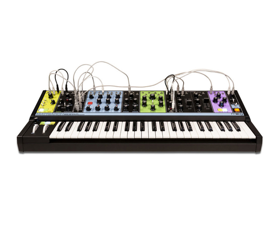 Синтезатор аналогового моделирования MOOG MATRIARCH