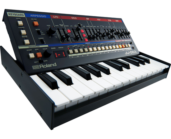 Синтезаторный модуль Roland JU-06A
