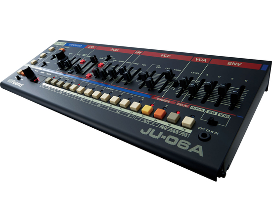 Синтезаторный модуль Roland JU-06A