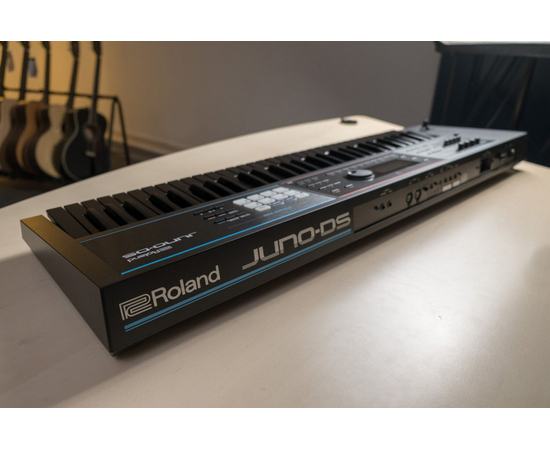 Синтезатор Roland JUNO DS61B
