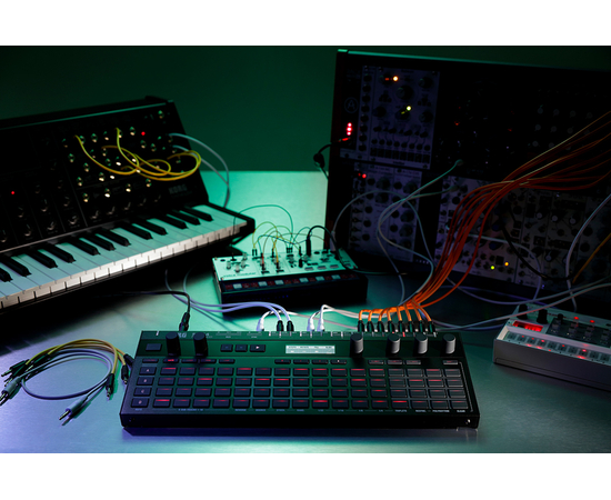 Шаговый секвенсор KORG SQ-64