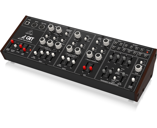 Аналоговый синтезатор Behringer CAT