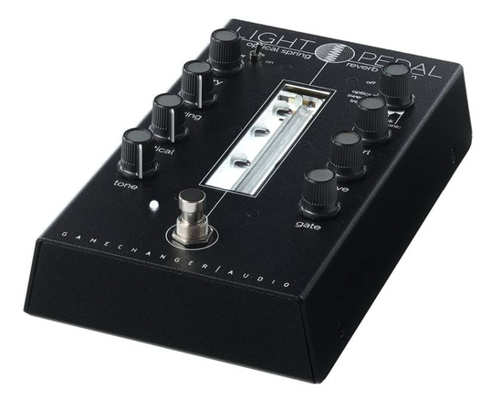 Педаль эффектов GAMECHANGER AUDIO LIGHT PEDAL