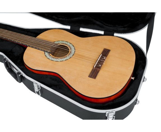 Кейс для  классической гитары GATOR GCCLASSIC 4PK