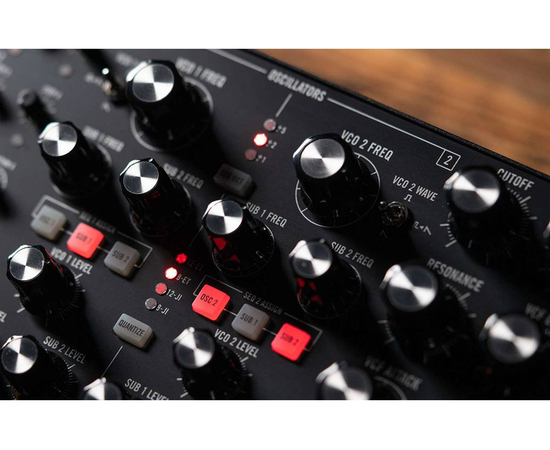 Аналоговый синтезатор MOOG SUBHARMONICON