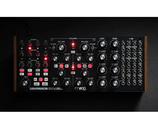 Аналоговый синтезатор MOOG SUBHARMONICON