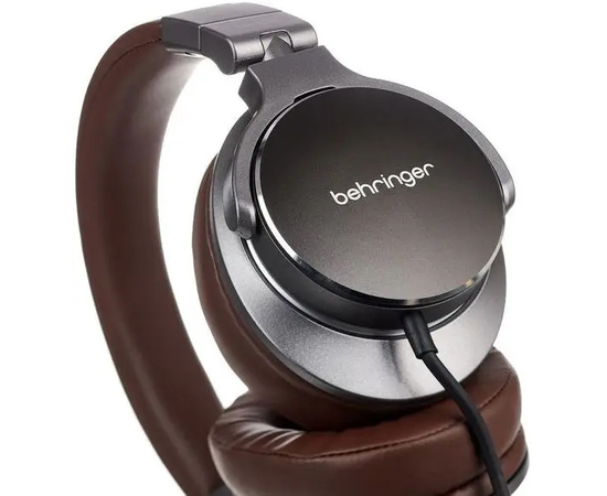 Студійні навушники Behringer BH 470