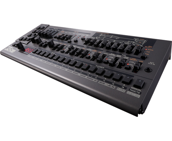 Синтезаторний модуль Roland JD-08