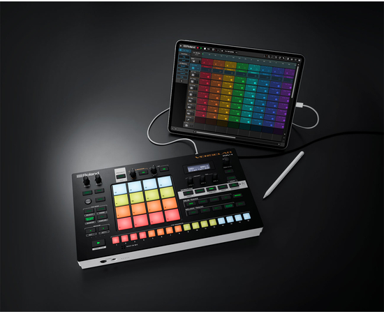 Грувбокс Roland Verselab MV1