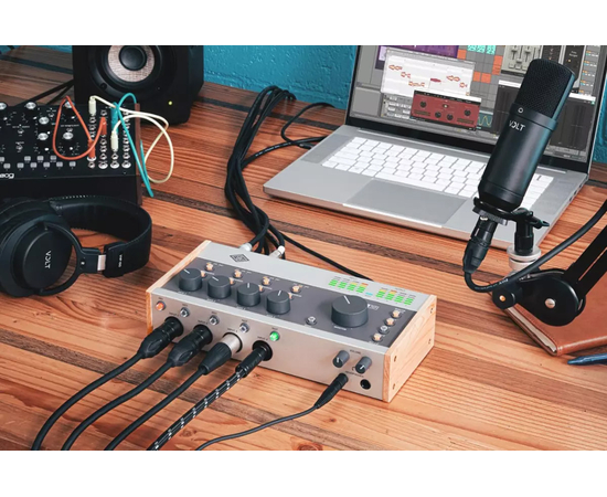 Аудіоінтерфейс UNIVERSAL AUDIO VOLT 476P
