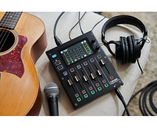 Аудиоинтерфейс / стриминговый микшер Boss GCS-5 Gigcaster