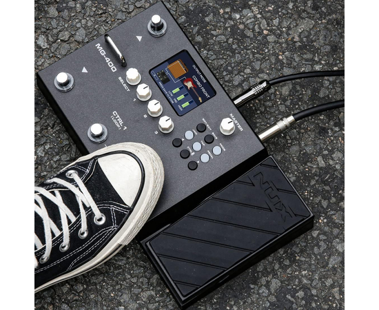 Гітарний процесор ефектів NUX MG 400