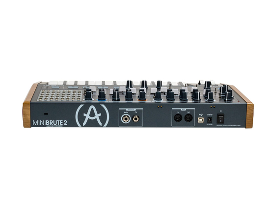 Аналоговый синтезатор Arturia MiniBrute 2