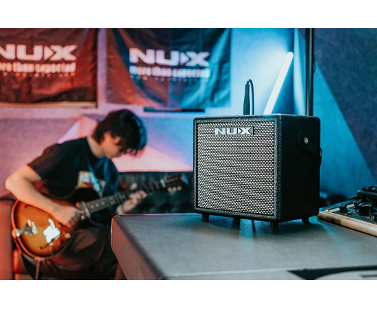 Портативний комбопідсилювач для електрогітари NUX Mighty 8BT MKII