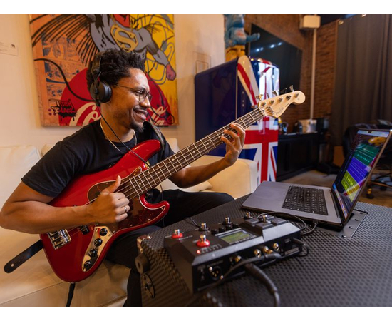 Процессор для бас-гитары Zoom B2 FOUR