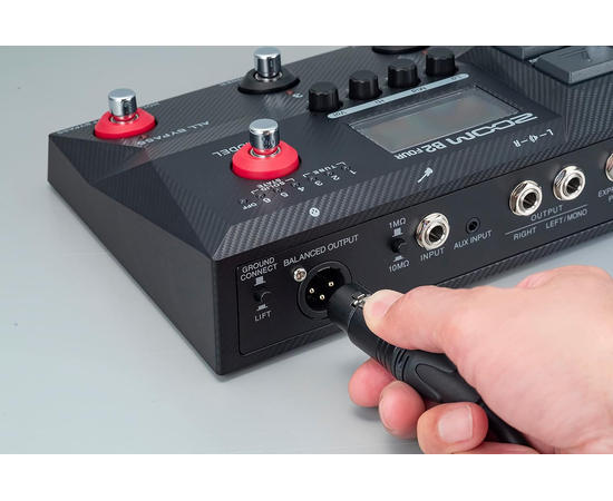 Процессор для бас-гитары Zoom B2 FOUR