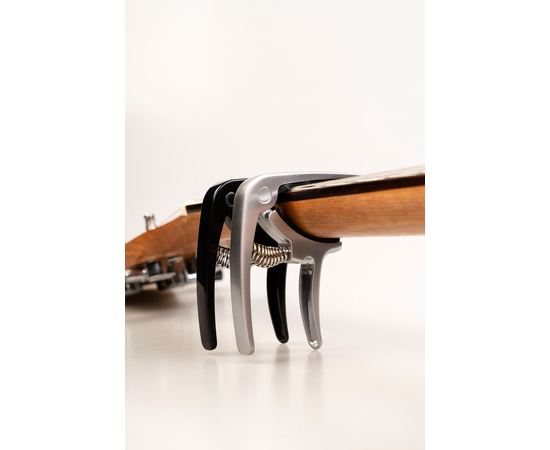 Каподастр для укулеле Guitto GGC-07 Silver