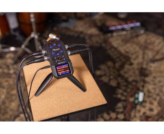 Портативный рекордер Zoom H6essential