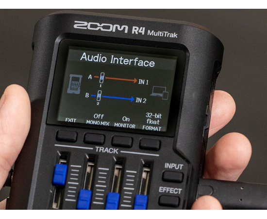 Рекордер Zoom R4