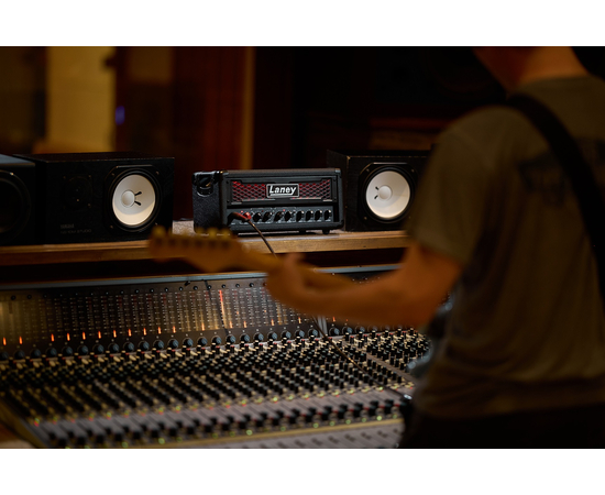 Гитарный усилитель (голова) Laney IRF-DUALTOP