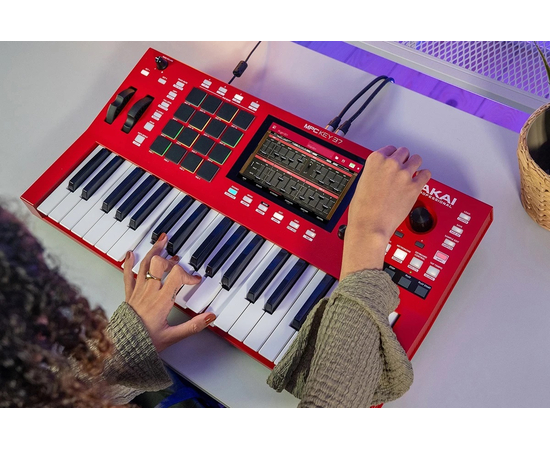 MIDI клавіатура AKAI MPC KEY 37