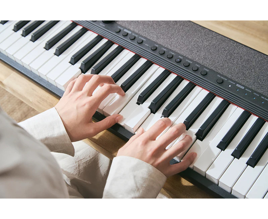 Портативний синтезатор Casio Casiotone CT-S1-76BK