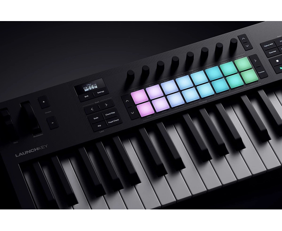 MIDI клавиатура NOVATION Launchkey 37 MK4