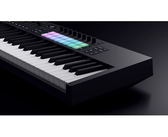 MIDI клавиатура NOVATION Launchkey 49 MK4