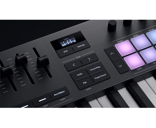 MIDI клавіатура NOVATION Launchkey 61 MK4