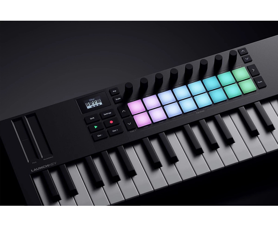 MIDI клавиатура NOVATION Launchkey Mini 37 MK4