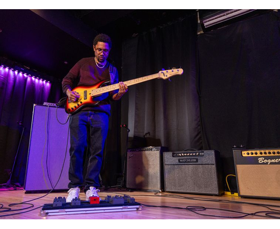 Педаль ефектів для бас-гітари Zoom MS-60B+