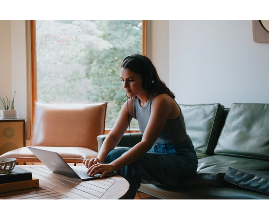 Студийные наушники ADAM AUDIO H200