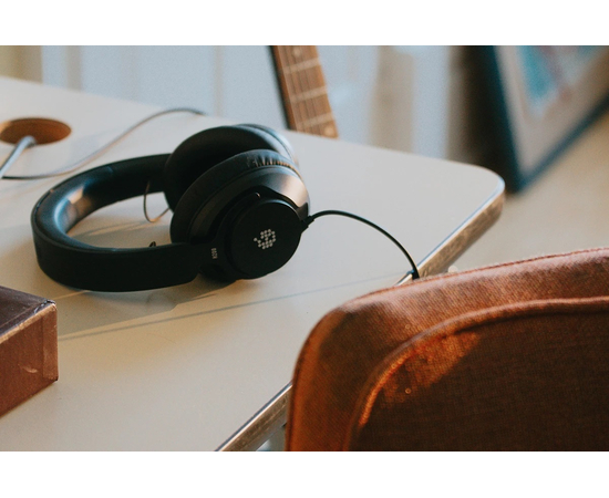 Студийные наушники ADAM AUDIO H200