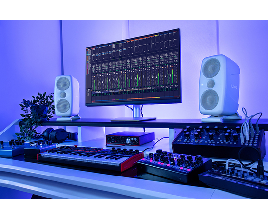 Активный студийный монитор IK MULTIMEDIA iLoud MTM MKII (White)