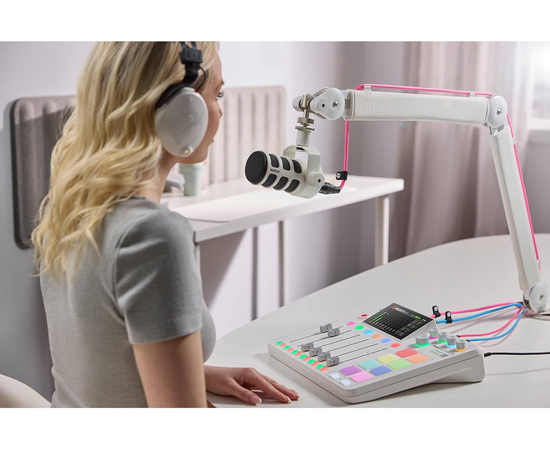 Микрофон для подкастинга RODE PodMic USB White