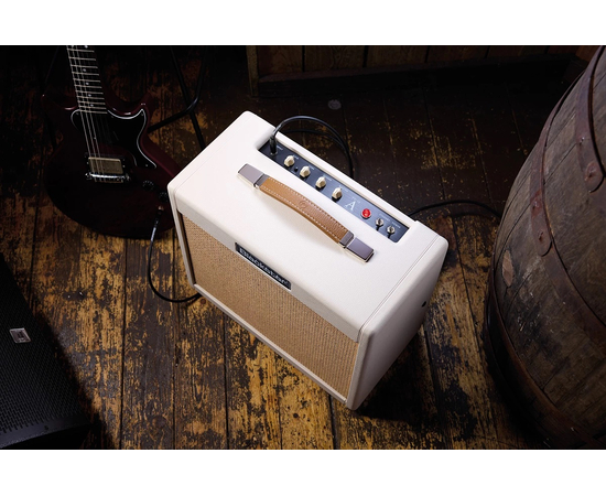 Гитарный комбоусилитель BLACKSTAR TV-10 A COMBO