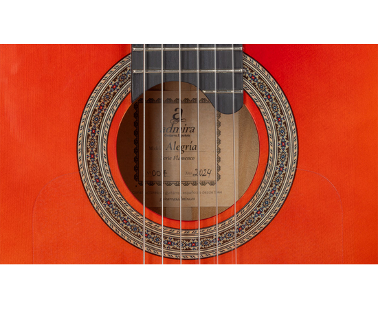 Классическая гитара Admira Alegria