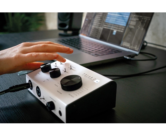 Аудиоинтерфейс BLACKSTAR POLAR 2