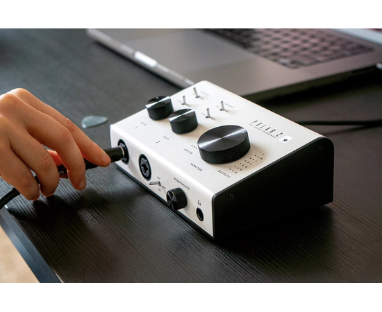 Аудиоинтерфейс BLACKSTAR POLAR 2