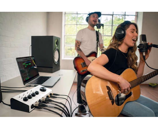 Аудіоінтерфейс BLACKSTAR POLAR 4