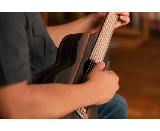 Гиталеле Ortega Travel RGL5EB Ebony Natural