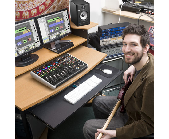 Студийные мониторы (активный + пассивный) BEHRINGER TRUTH 4.5BT