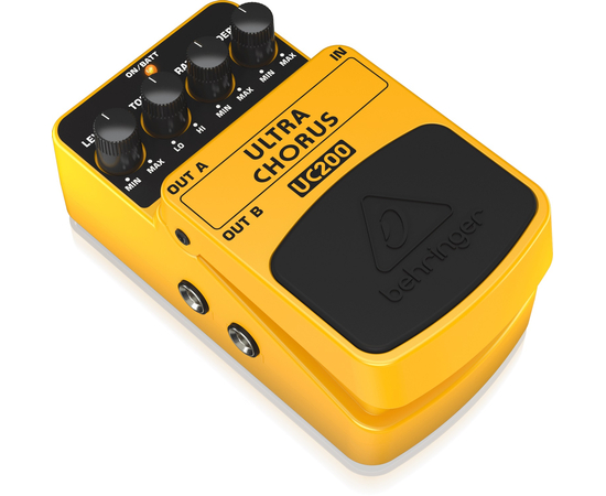 Педаль ефектів BEHRINGER UC200