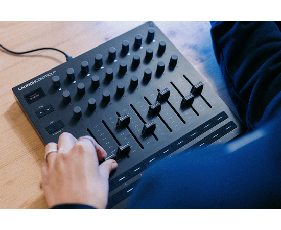 MIDI-контроллер NOVATION Launch Control XL 3