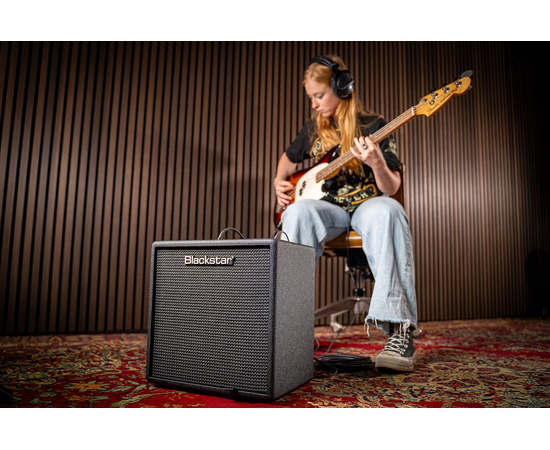 Гітарний комбопідсилювач BLACKSTAR DEBUT BASS 25
