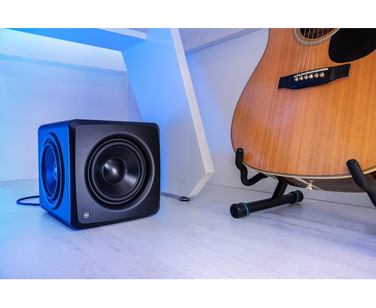 Активный студийный сабвуфер IK MULTIMEDIA iLoud Sub