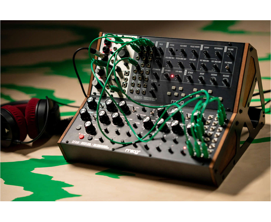 Синтезатор MOOG Mavis